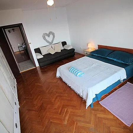 木屋 House Maja 诺维·维诺多尔斯基